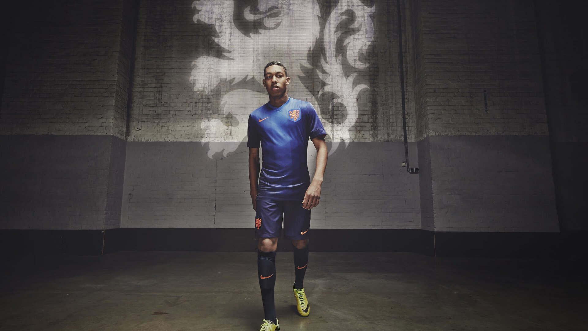 ky体育娱乐-跨界合作：F1与科技巨头的战略合作，f12021跨平台